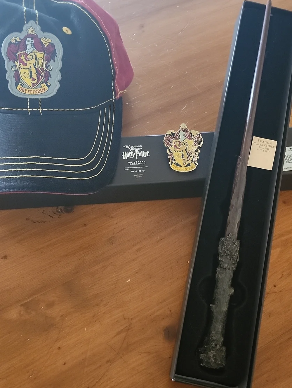 Gryffindor Crest Baseball Cap & Harry Potter Collector Wand And Pin Set